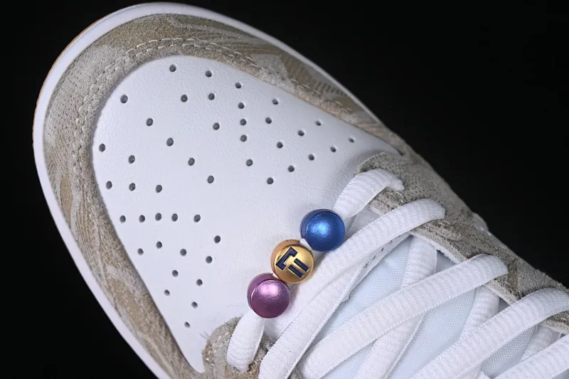 All categories Nk SB Dunk series Nk SB Dunk Low low-top sneakers N version Rayssa Leal x Nk SB Dunk Low Brazilian skateboarding goddess joint model SB low-top casual sneakers FZ5251-001